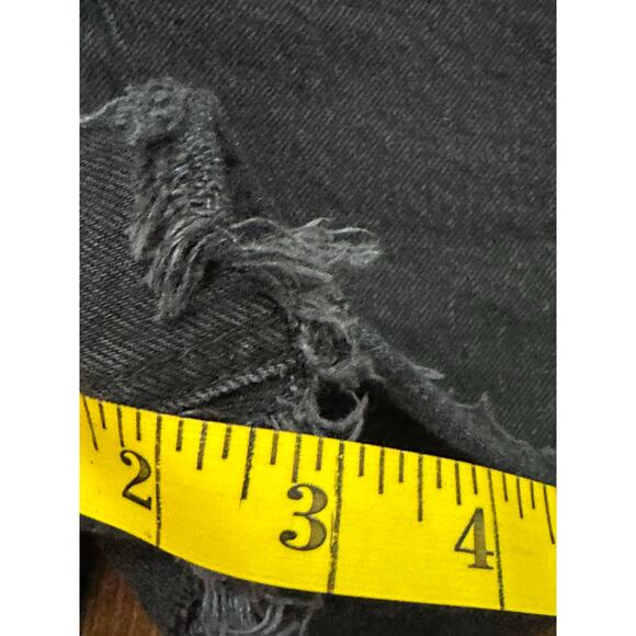 Abercrombie and fitch size 27/4 shorts - Picture 4 of 4